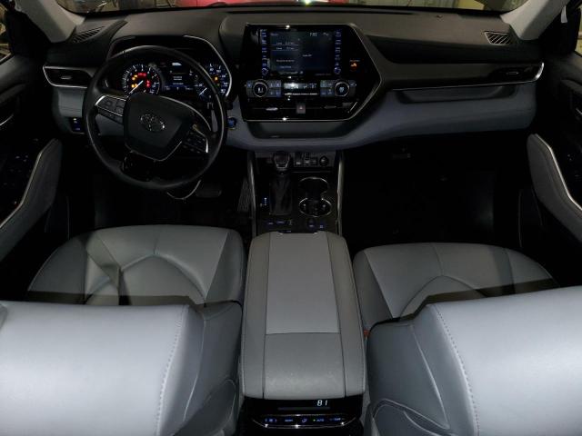 5TDGZRBH7MS553646 - 2021 TOYOTA HIGHLANDER XLE BLACK photo 8