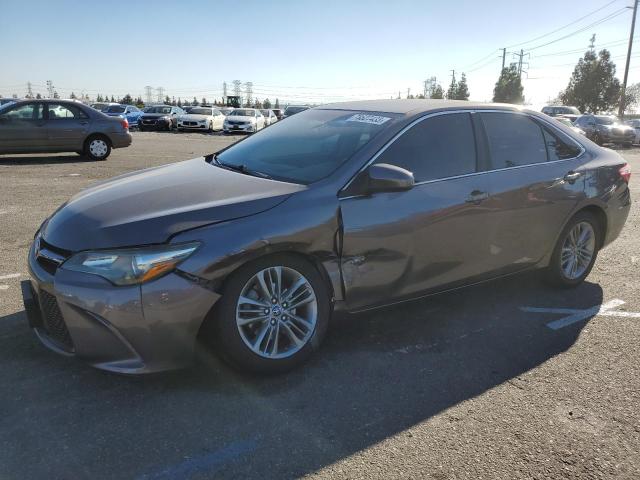 4T1BF1FK1FU091489 - 2015 TOYOTA CAMRY LE GRAY photo 1