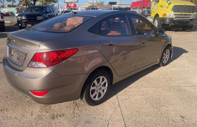 KMHCT4AE9DU348590 - 2013 HYUNDAI ACCENT GLS GOLD photo 4