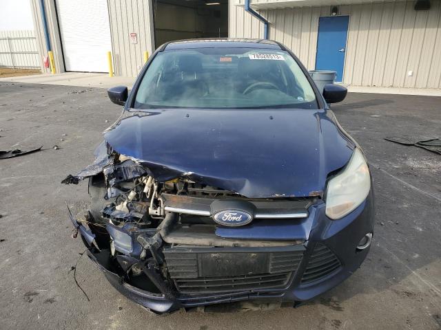 1FAHP3F28CL148673 - 2012 FORD FOCUS SE BLUE photo 5