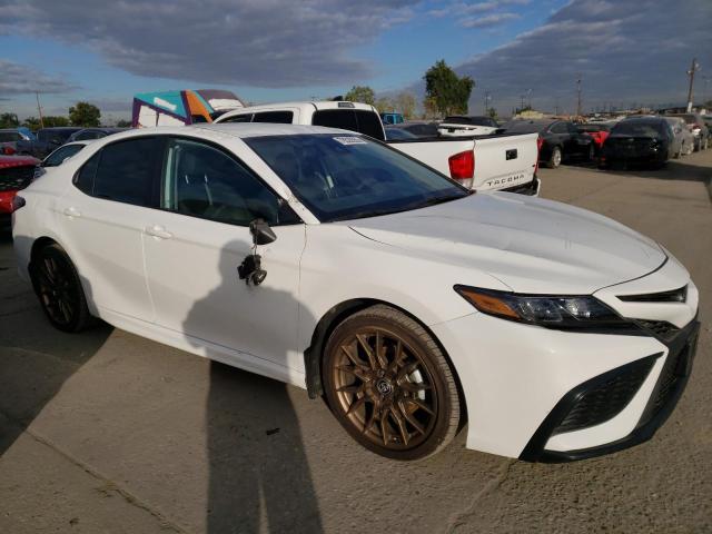 4T1G11AK9PU136806 - 2023 TOYOTA CAMRY SE NIGHT SHADE WHITE photo 4