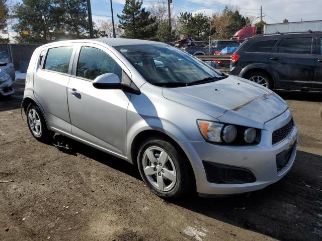 1G1JA6SHXF4178354 - 2015 CHEVROLET SONIC LS SILVER photo 4
