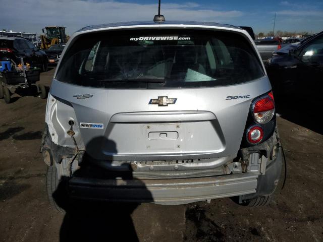 1G1JA6SHXF4178354 - 2015 CHEVROLET SONIC LS SILVER photo 6