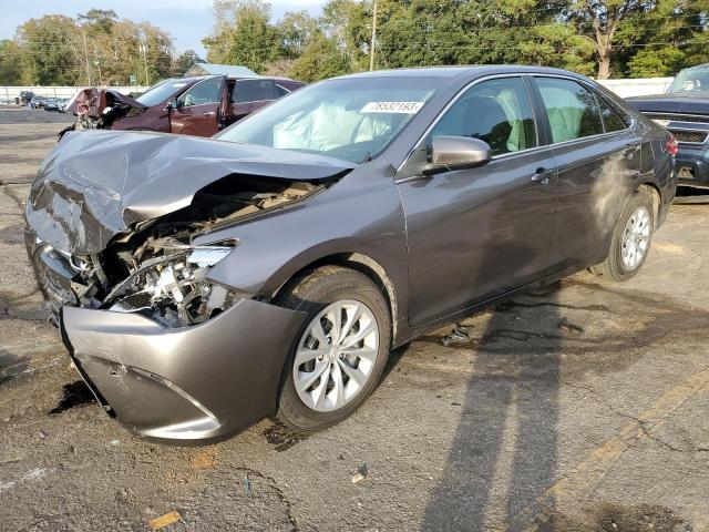 4T1BF1FK2HU713200 - 2017 TOYOTA CAMRY LE GRAY photo 1