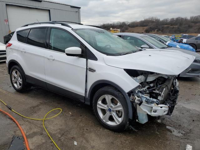 1FMCU9GX3DUD86321 - 2013 FORD ESCAPE SE WHITE photo 4