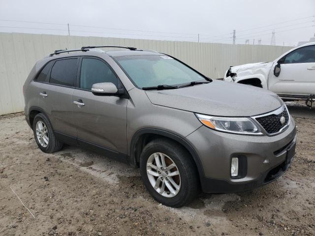 5XYKT4A75FG570209 - 2015 KIA SORENTO LX BEIGE photo 4