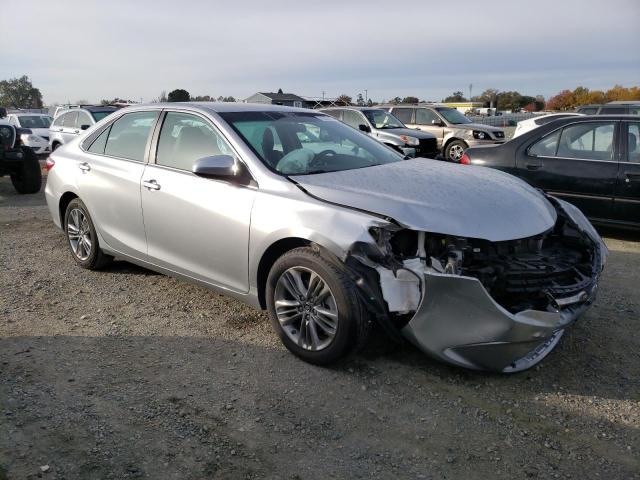 4T1BF1FK6FU002306 - 2015 TOYOTA CAMRY LE SILVER photo 4