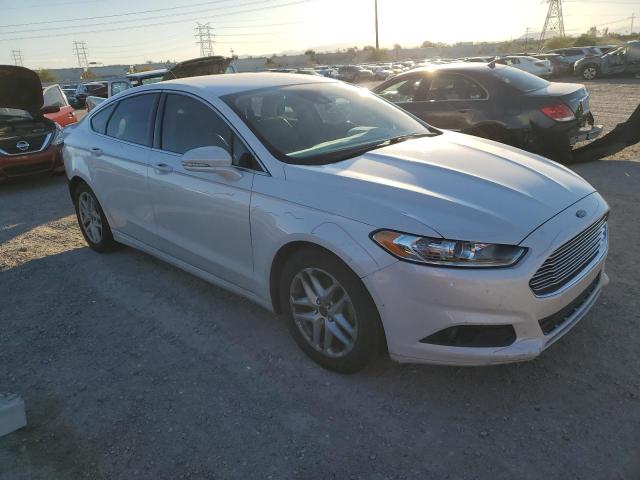 3FA6P0HD1ER286399 - 2014 FORD FUSION SE WHITE photo 4