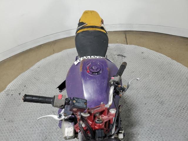 JKAEXEA1X6A002759 - 2006 KAWASAKI EX650 A6F PURPLE photo 5