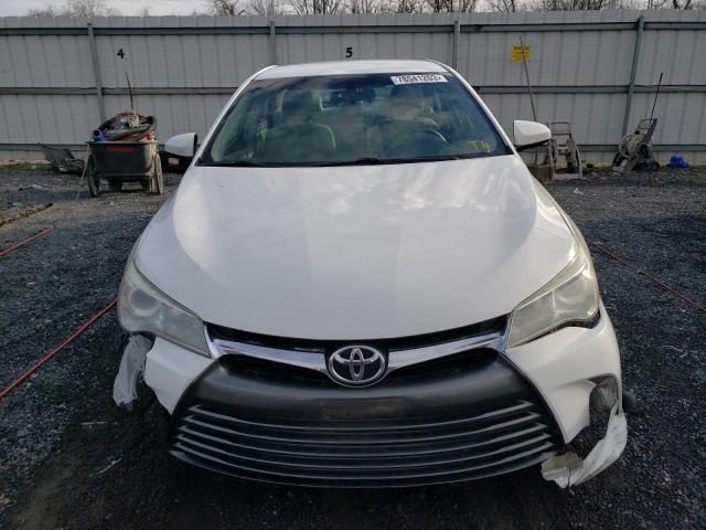 4T1BF1FK4GU172827 - 2016 TOYOTA CAMRY LE WHITE photo 5