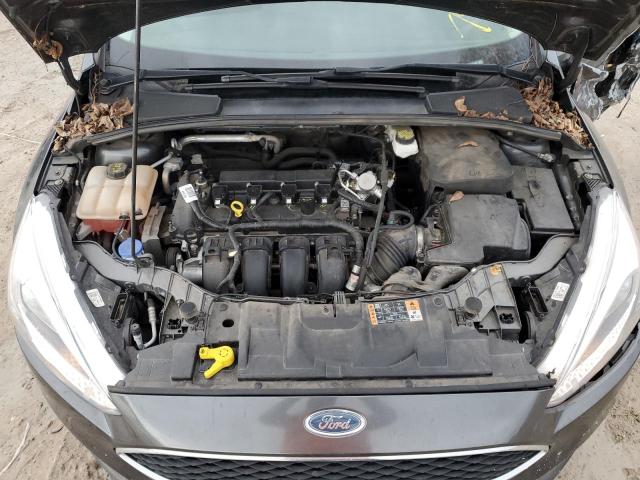 1FADP3K22JL282483 - 2018 FORD FOCUS SE GRAY photo 11