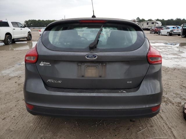 1FADP3K22JL282483 - 2018 FORD FOCUS SE GRAY photo 6