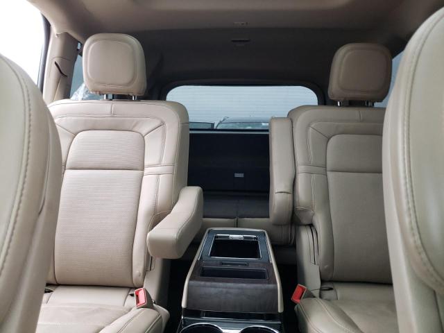 5LM5J7XC8LGL19808 - 2020 LINCOLN AVIATOR RESERVE WHITE photo 10
