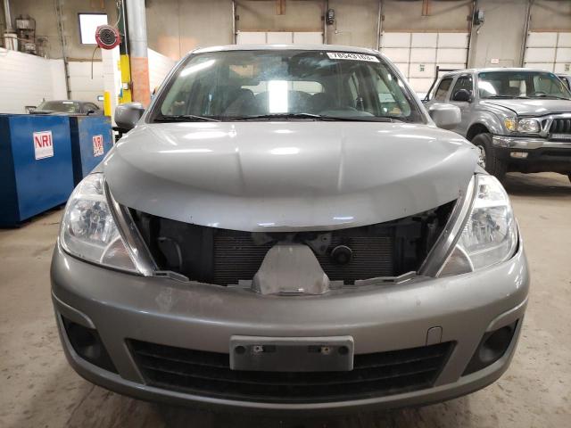 3N1BC1CP7AL372716 - 2010 NISSAN VERSA S GRAY photo 5