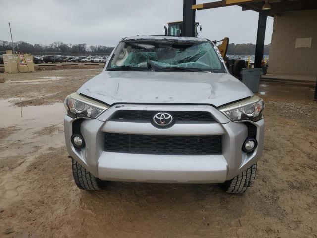 JTEZU5JR8E5065397 - 2014 TOYOTA 4RUNNER SR5 SILVER photo 5