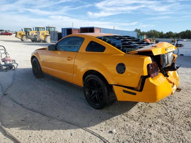 1ZVFT80N475311128 - 2007 FORD MUSTANG ORANGE photo 2