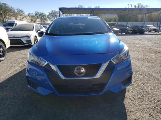 3N1CN8DV0ML806113 - 2021 NISSAN VERSA S BLUE photo 5