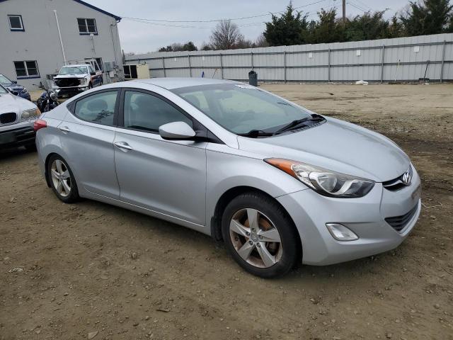 5NPDH4AE2DH400145 - 2013 HYUNDAI ELANTRA GLS SILVER photo 4