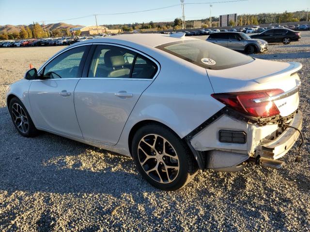 2G4G35EX8G9201245 - 2016 BUICK REGAL SPORT TOURING WHITE photo 2