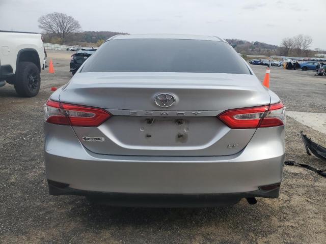 4T1B11HK6JU107383 - 2018 TOYOTA CAMRY L SILVER photo 6