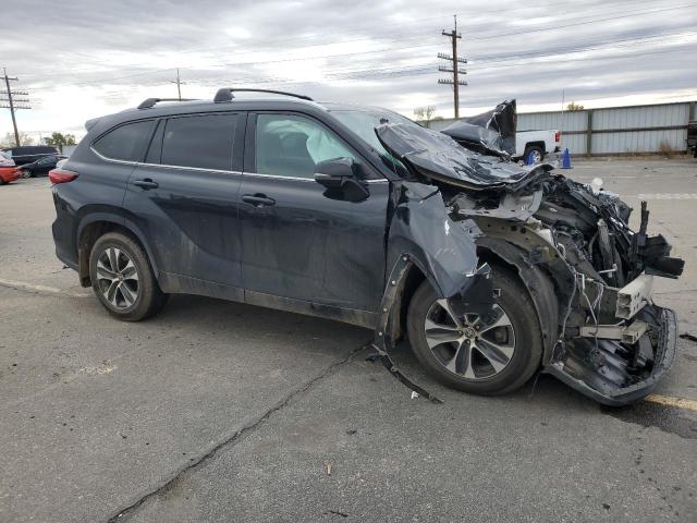 5TDGZRBH1LS510712 - 2020 TOYOTA HIGHLANDER XLE BLACK photo 4