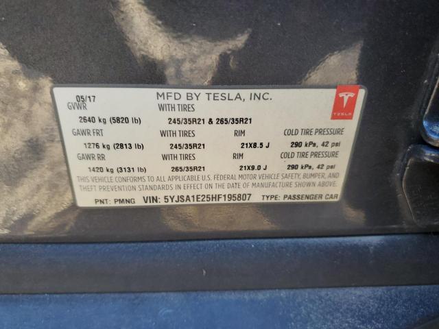 5YJSA1E25HF195807 - 2017 TESLA MODEL S ნაცრისფერი ფოტო 12