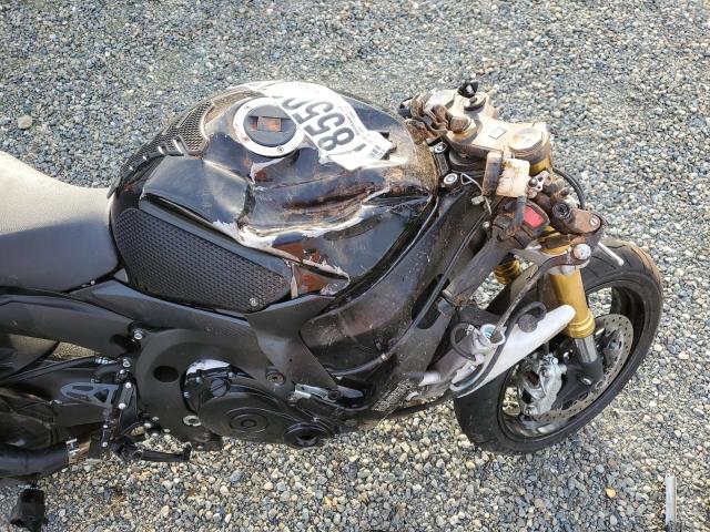 JS1GR7MA8G2100906 - 2016 SUZUKI GSX-R750 BLACK photo 5