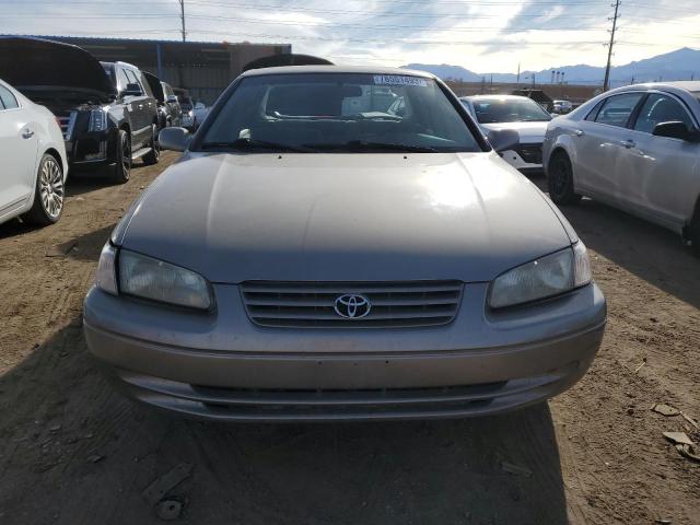 JT2BG22K7X0331918 - 1999 TOYOTA CAMRY LE GRAY photo 5