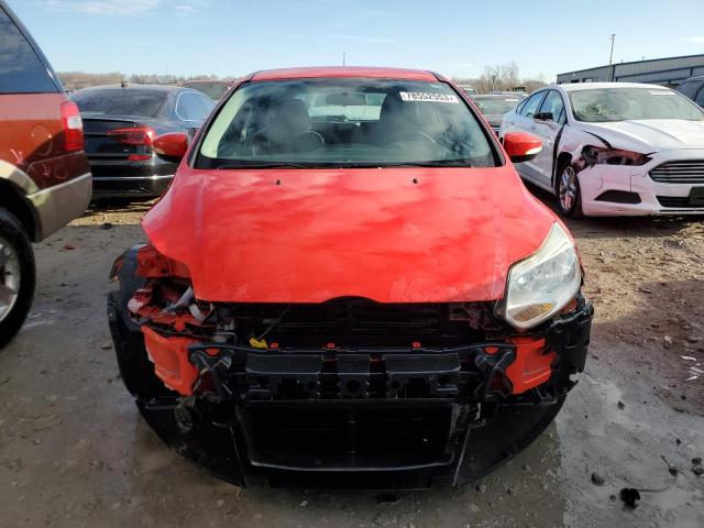 1FADP3K24DL139605 - 2013 FORD FOCUS SE RED photo 5