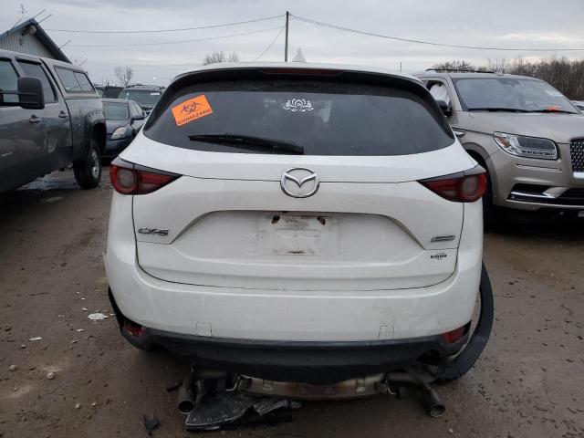 JM3KFADM9J0459191 - 2018 MAZDA CX-5 GRAND TOURING WHITE photo 6