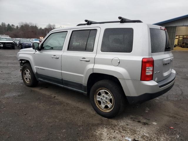 1J4NF1GB2BD177737 - 2011 JEEP PATRIOT SPORT SILVER photo 2