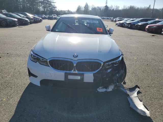 3MW5R7J05N8C48256 - 2022 BMW 330XI WHITE photo 5