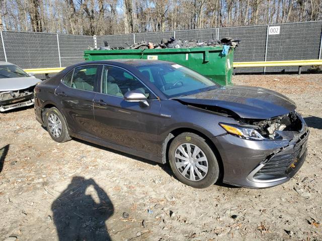 4T1H31AK1MU547806 - 2021 TOYOTA CAMRY LE GRAY photo 4