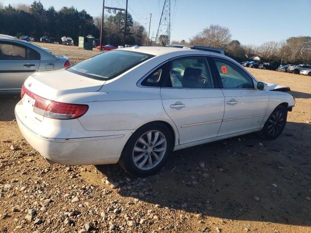 KMHFC46F18A306582 - 2008 HYUNDAI AZERA SE WHITE photo 3