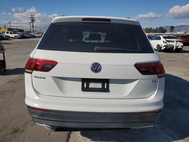 3VV1B7AX0JM116592 - 2018 VOLKSWAGEN TIGUAN S WHITE photo 6