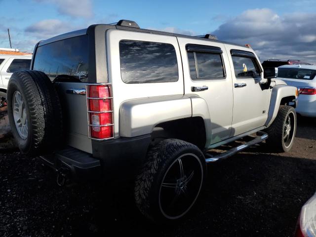 5GTDN136068304327 - 2006 HUMMER H3 SILVER photo 3