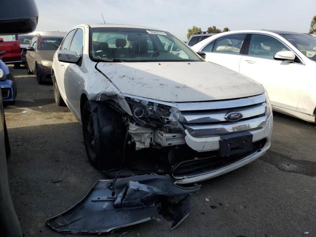 3FAHP0HG3BR166201 - 2011 FORD FUSION SE WHITE photo 4