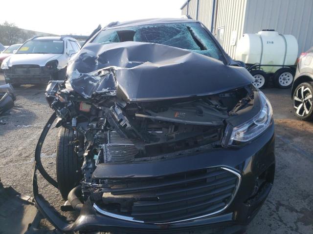 KL7CJPSM9NB556724 - 2022 CHEVROLET TRAX 1LT BLACK photo 5