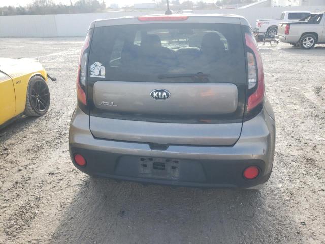 KNDJN2A20H7436030 - 2017 KIA SOUL GRAY photo 6