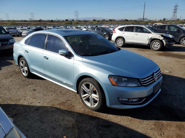 1VWBN7A32DC104468 - 2013 VOLKSWAGEN PASSAT SE BLUE photo 4