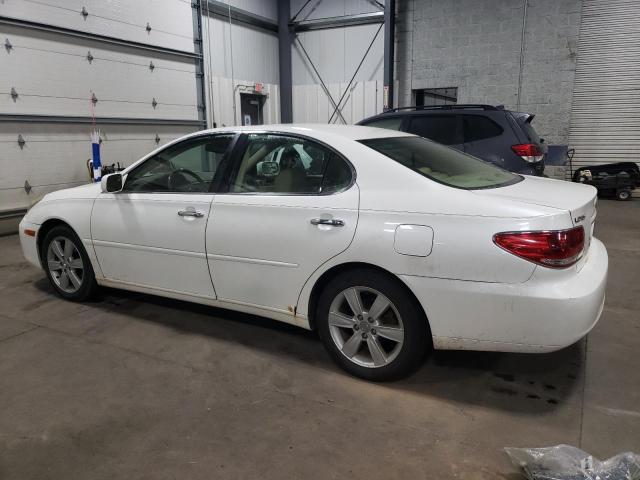 JTHBA30G055106042 - 2005 LEXUS ES 330 WHITE photo 2