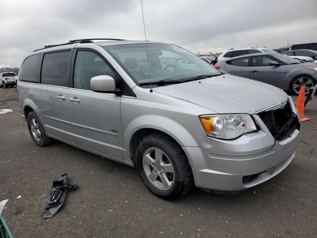 2A8HR54PX8R821372 - 2008 CHRYSLER TOWN & COU TOURING ვერცხლისფერი ფოტო 4