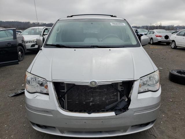 2A8HR54PX8R821372 - 2008 CHRYSLER TOWN & COU TOURING ვერცხლისფერი ფოტო 5