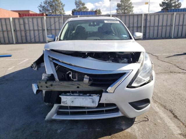 3N1CN7AP9HL896139 - 2017 NISSAN VERSA S SILVER photo 5