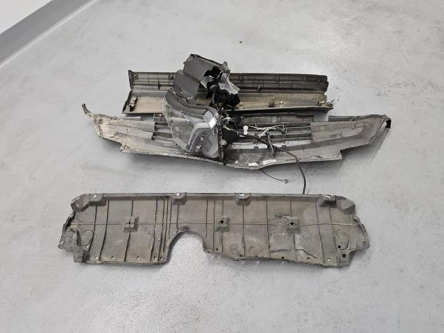 JTMZFREV7JJ745077 - 2018 TOYOTA RAV4 LE CHARCOAL photo 13