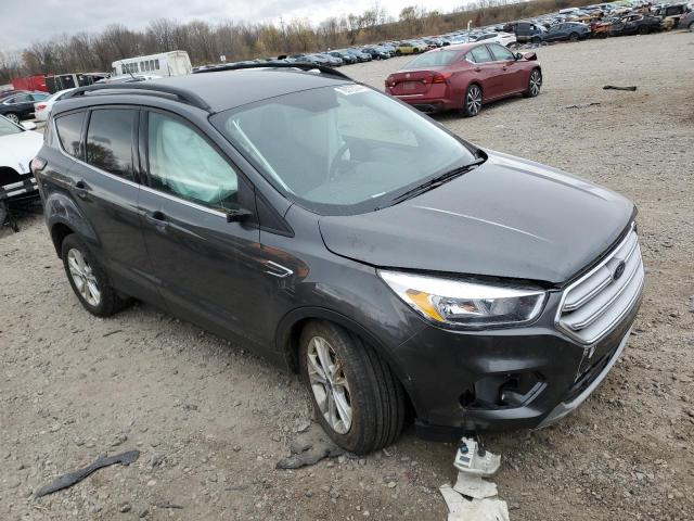1FMCU9GD5JUA63079 - 2018 FORD ESCAPE SE GRAY photo 4