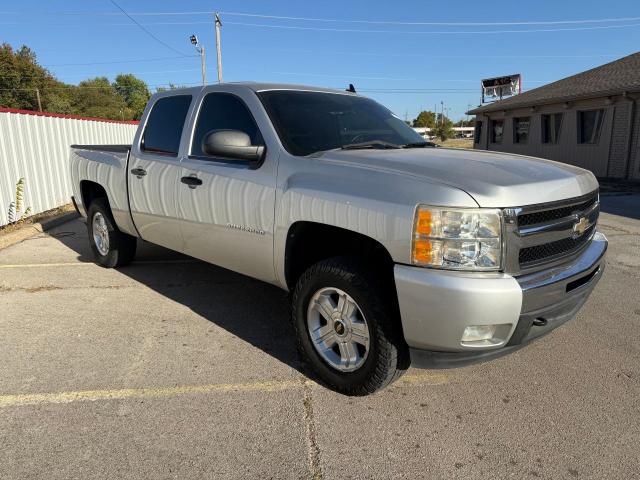 2011 CHEVROLET SILVERADO K1500 LT, 