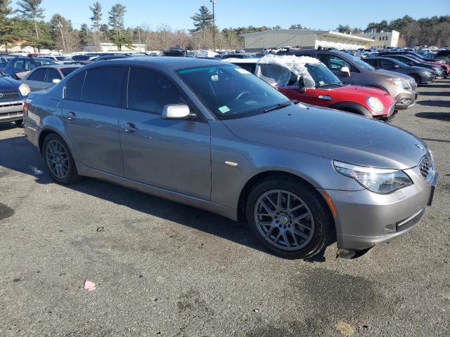 WBANV13568BZ47691 - 2008 BMW 528 XI SILVER photo 4