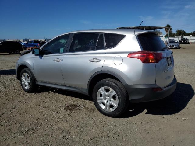 2T3ZFREV8FW226497 - 2015 TOYOTA RAV4 LE SILVER photo 2