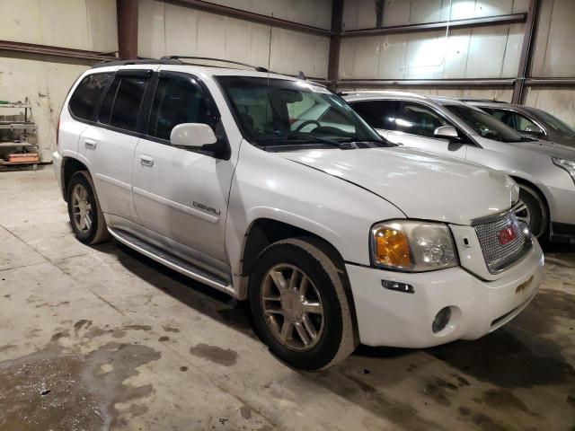 1GKET63M562317580 - 2006 GMC ENVOY DENALI WHITE photo 4